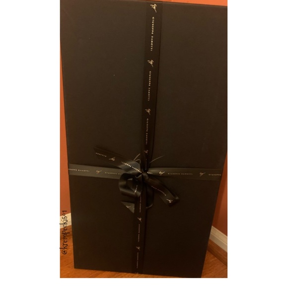 giuseppe zanotti NIB 💯fur & velvet high boots - Picture 11 of 16